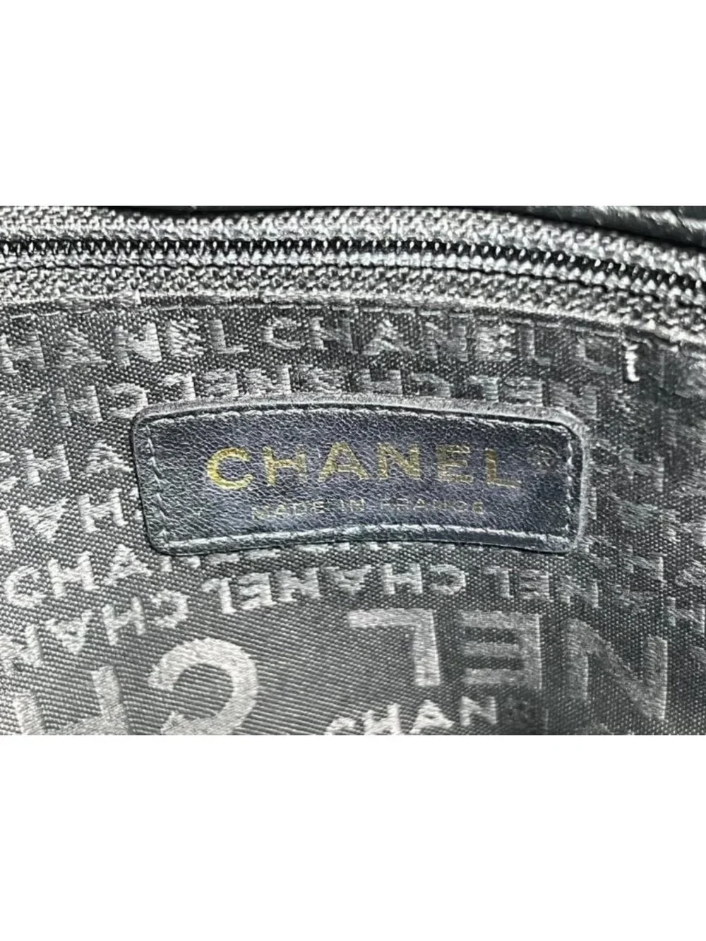 Chanel Tote Icon Line